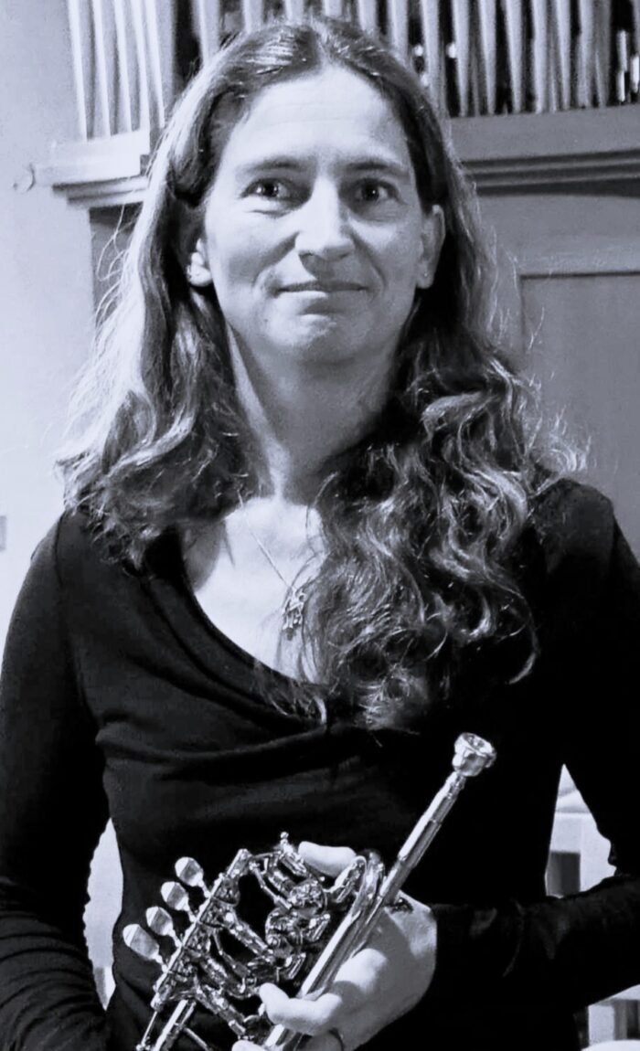 Jutta Gerl mit Trompete