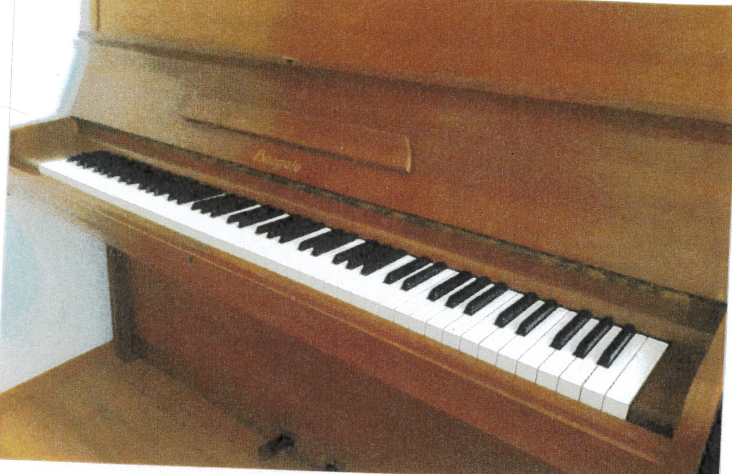 Haegele Klavier zu verkaufen