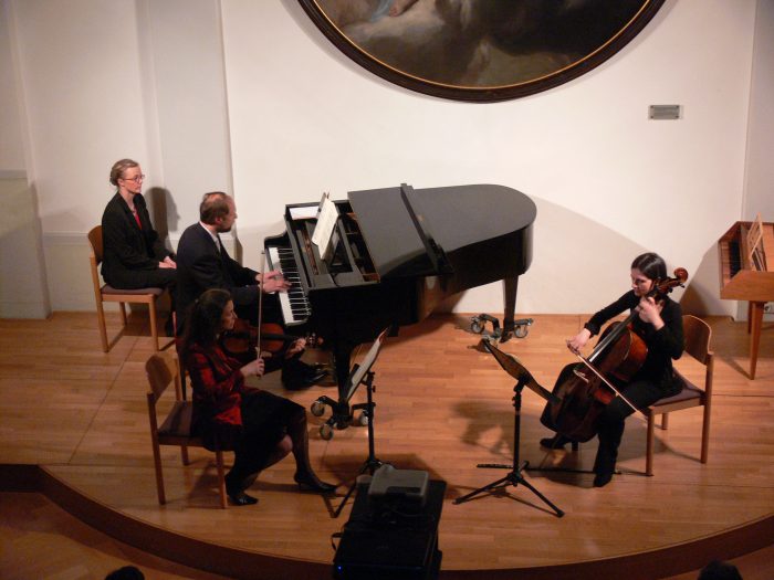 Das Lehrerkollegium der MLV an Klavier, Violine und Violoncello