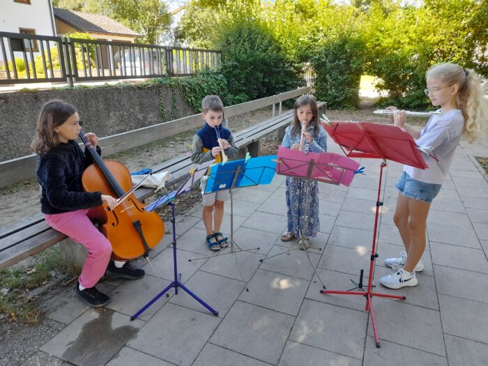 Jonas Metzger (Blockflöte), Anna Hohenadl (Blockflöte), Christina Seeger (Querflöte) und Barbara Maier (Violoncello)